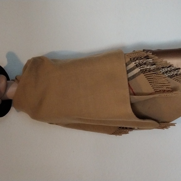 Shawl Cape Blanket Cashmere Wool Tan Blk Plaid Reversible Pockets Sorvano Italy - Picture 10 of 15